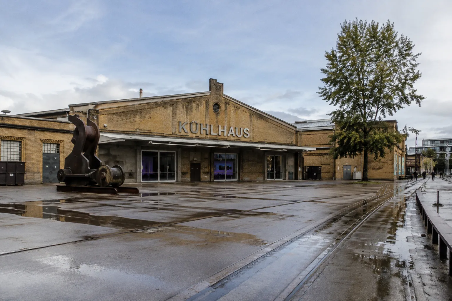 THE FLIP: immersyjna instalacja kolektywu Transmoderna w berlińskim Kühlhaus